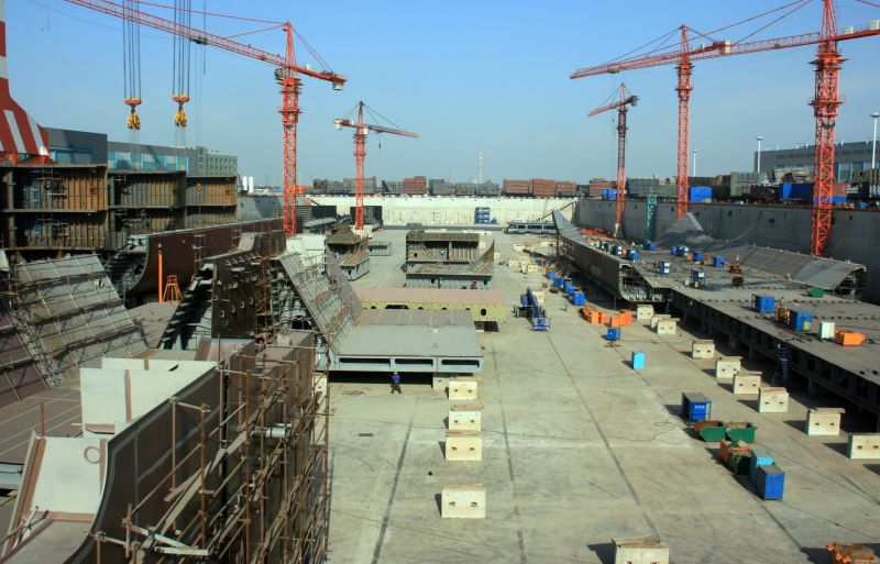 2、江蘇東方重工五十萬(wàn)噸級(jí)船塢——塢室.jpg